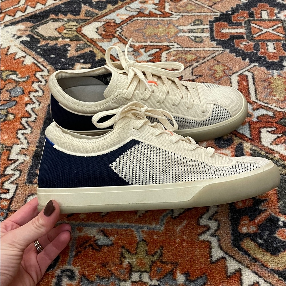 Rothy’s Lace Up Sneaker Cream and Navy | Women’s Size 8 - Picture 2 of 9